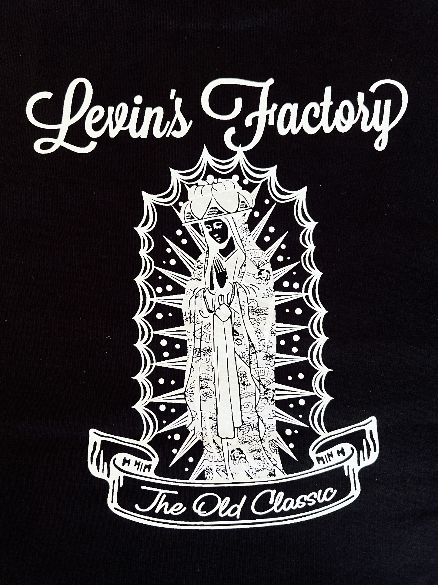 Levin‘s Factory×Cross Stitch オープンエンドロングTシャツ